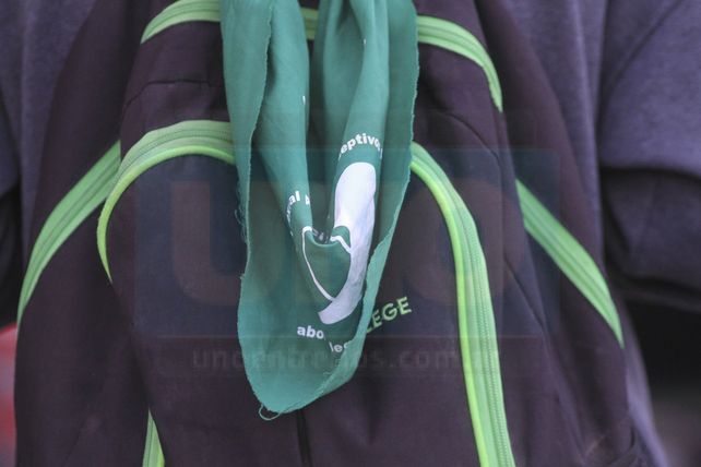Los pañuelos verdes marcan presencia en las protestas sociales