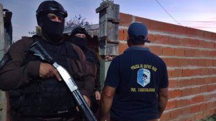 Tras allanamientos por narcomenudeo detuvieron a nueve personas