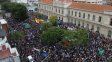 Marcha universitaria frente a la UNL el 23 de abril. 