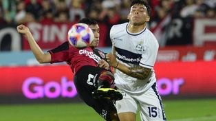 Newells perdía por dos golazos