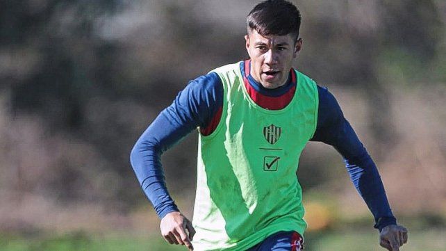 Pasan las fechas y Fernando Díaz sigue relegado en Unión