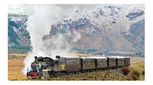 La Trochita ofrece una experiencia a través del tiempo sobre un tren de más de 100 años.