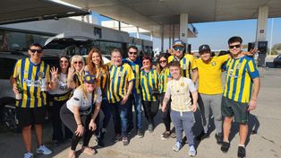 Los hinchas viajaron para hacerle el aguante al equipo.