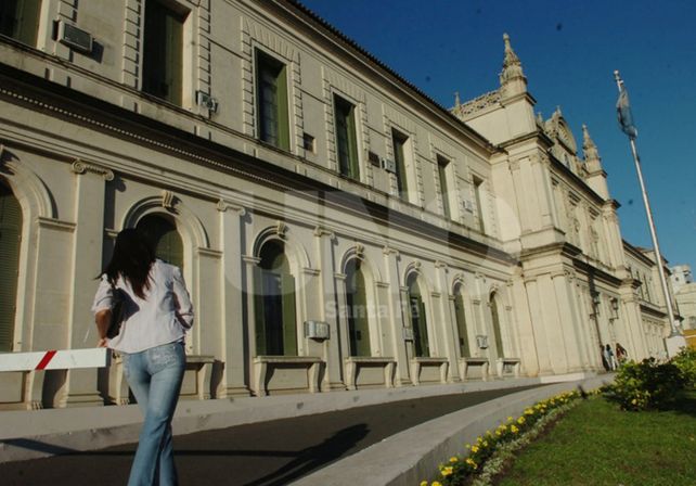 Cinco gremios universitarios acordaron 31% de aumento en 3 tramos
