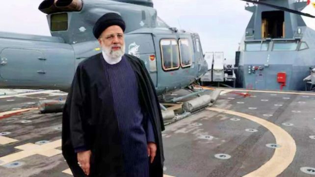 Incertidumbre en Irán: buscan el helicóptero en el que viajaba el presidente, que cayó en una zona montañosa