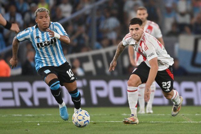 River no pudo con Racing y cerró el año con una derrota.
