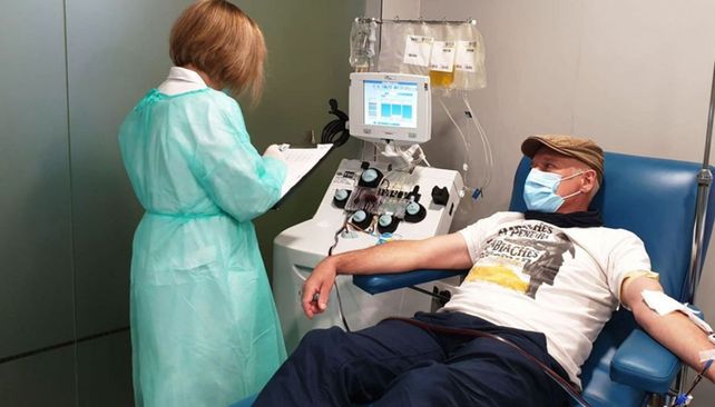 Estados Unidos anunció que suspenderá los ensayos clínicos sobre un tratamiento con plasma a pacientes con Covid.&nbsp;