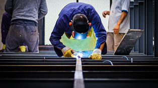 Los niveles más bajos de actividad industrial se dieron en confección, cuero y calzado, minerales no metálicos y papel y madera.