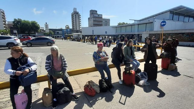 Una Amenaza De Bomba Alteró La Intensa Actividad En La Terminal De Omnibus 2150