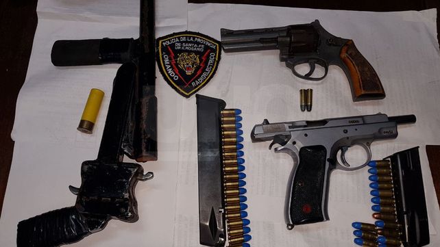 Cruento enfrentamiento a tiros terminó con presos y armas incautadas