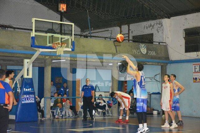 Rivadavia y Unión sacaron ventaja en el inicio de los cuartos de final