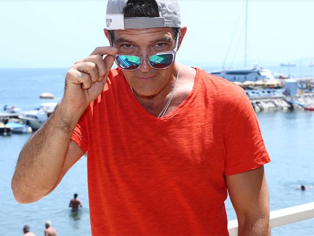 Antonio Banderas cumplió 55 años y sus fans lo llenaron de cariño