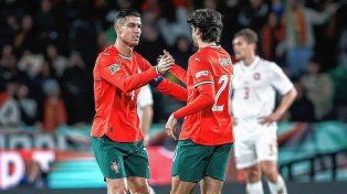 Ronaldo marcó un gol en el triunfo de Portugal ante Dinamarca.