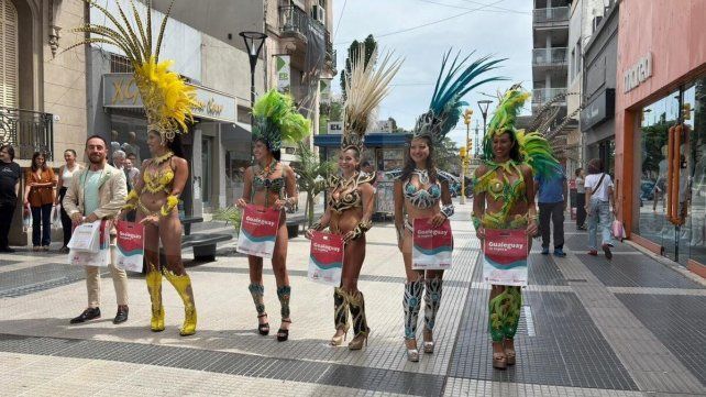 Los Corsos de Gualeguay se lanzaron oficialmente en Paraná.