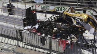 Cuatro personas murieron al incendiarse una carroza en la ciudad de Santos