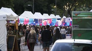 El Biomercado abre este sábado, mañana y el lunes en la plaza Suecia, avenida Illia entre Oroño y Balcarce.&nbsp;