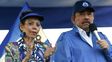 Pareja. El presidente Daniel Ortega y su esposa y vice, Rosario Murillo, durante un acto en Managua.
