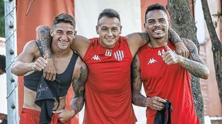 El plantel de Unión, puesto por puesto para la triple competencia