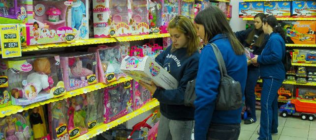 Extienden excepcionalmente el horario de comercios por el Día del Niño