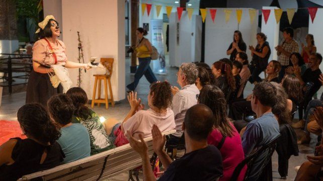 Humor escénico y formación: así fue la primera edición de Ría Paraná
