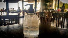 El alcohol en gel es un elemento esencial para la higiene demanos en medio de la pandemia de coronavirus. El alcohol en gel es un elemento esencial para la higiene demanos en medio de la pandemia de coronavirus.