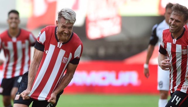 Patronato se vuelve sin nada de La Plata
