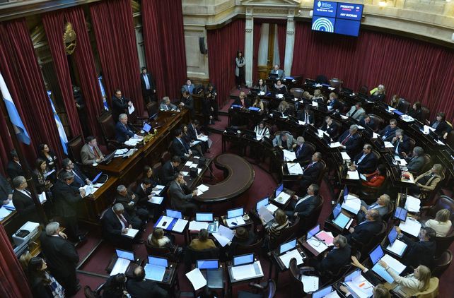 Los adolescentes abandonados por sus padres tendrán un tutor y cobrarán subsidio del Estado