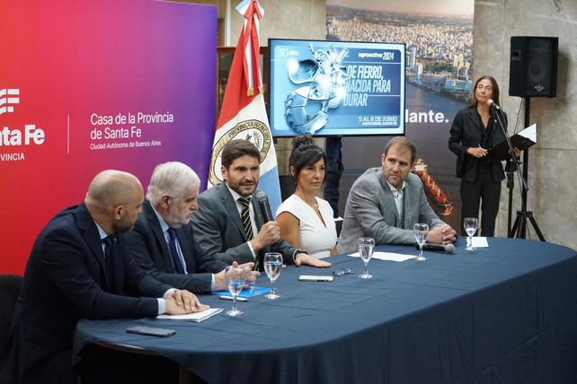 El gobernador Pullaro y el secretario de Bioeconomía de la Nación participaron de Agroactiva.