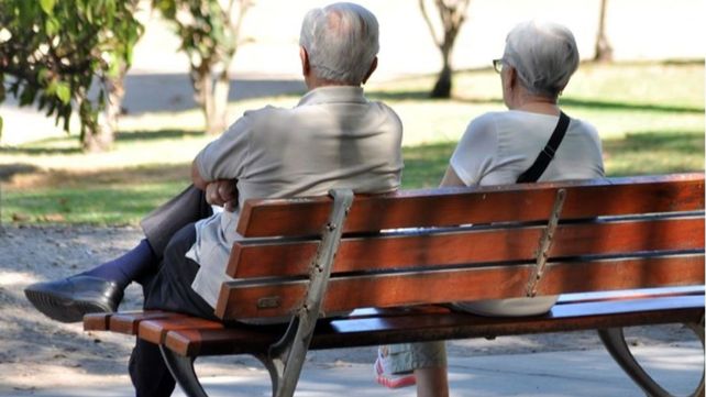 Una pareja de jubilados rosarinos necesitó $120 mil para vivir en febrero