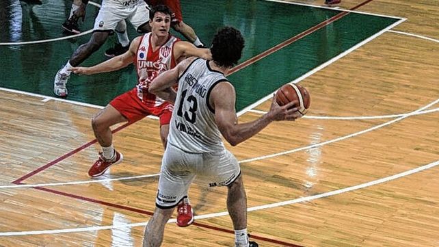 Unión se mide contra Ameghino en la primera semifinal de la Liga Argentina que se juega en Córdoba. Unión se mide contra Ameghino en la primera semifinal de la Liga Argentina que se juega en Córdoba.
