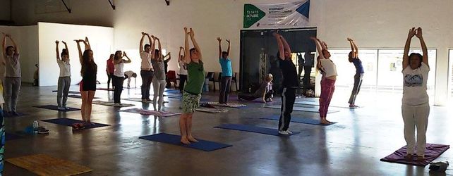 El encuentro en el Puerto demostró el crecimiento del Yoga en Paraná