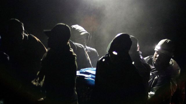 El niño fantasma que ayudó a los rescatistas no pudo ser identificado (Foto Reuters)