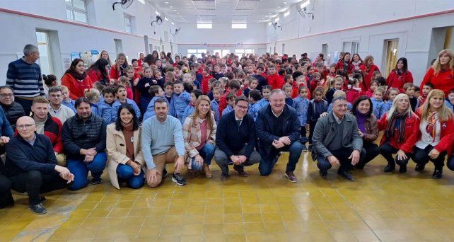 El Ministro de Educación Goity y el Senador Michling recorrieron instituciones educativas del departamento San Cristóbal