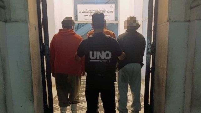 Intentaron usurpar un inmueble allanado por venta de drogas y terminaron aprehendidos