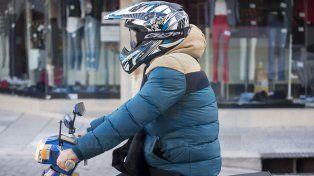 Viento predominante del sur y descenso de temperaturas tras una jornada casi veraniega. Cómo estará el tiempo este lunes. El pronóstico extendido del SMN