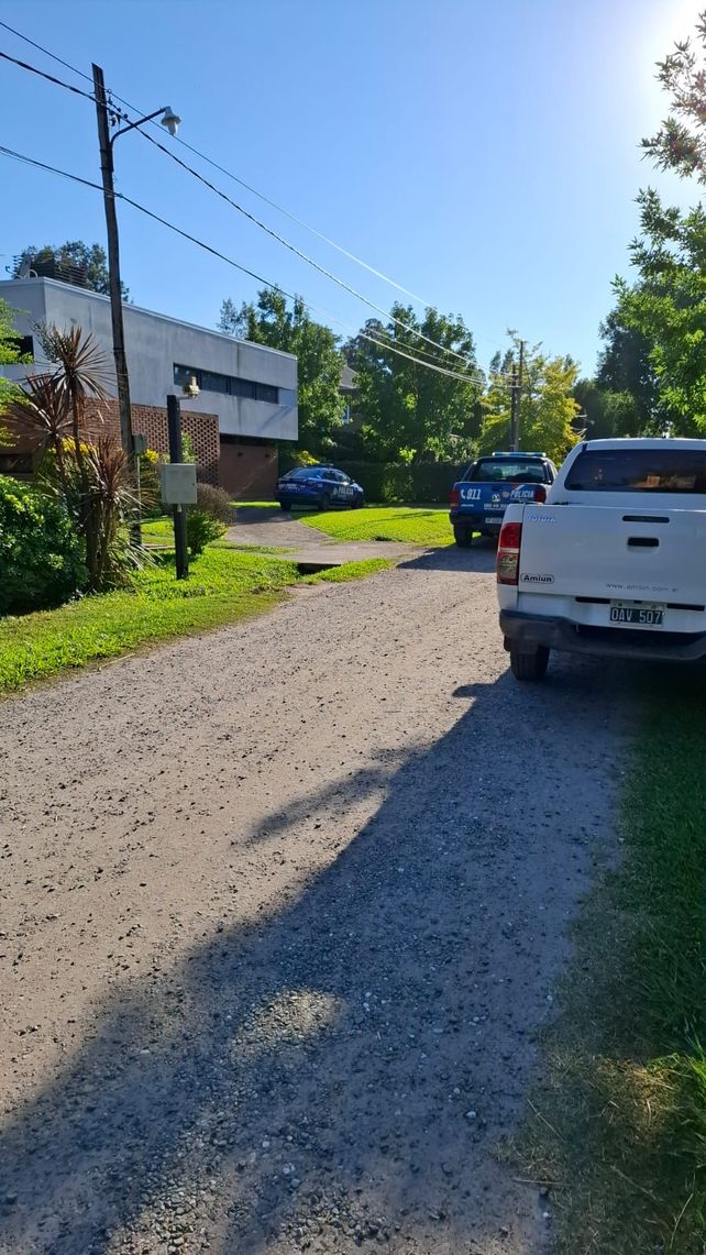 Juego clandestino en Santo Tomé: allanamiento en el Club de Campo El Paso, dos trasladados y secuestro de dinero y bienes