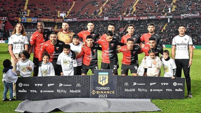 El uno por uno de Colón contra Tigre en Santa Fe