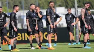 Los jugadores entrenaron de cara al partido con Ecuador.