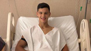 Valentín Carboni fue operado en Racing con éxito de su lesión ligamentaria en la rodilla