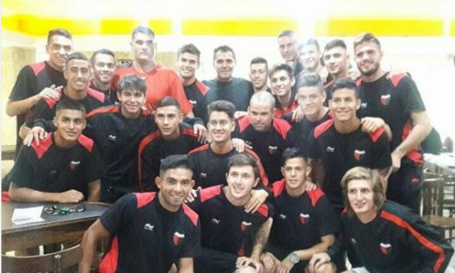 Los pibes de Colón se dieron un gusto en Chile