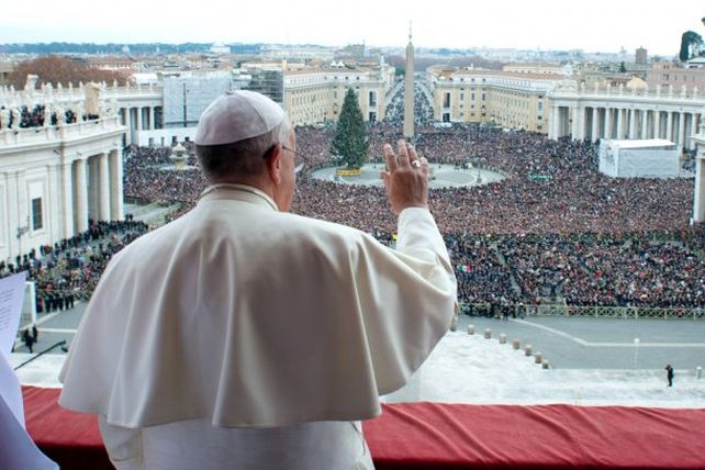 Francisco pidió por la paz mundial en la bendición Urbi et orbi de Navidad