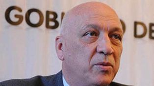 Bonfatti defendió el pase a planta de trabajadores provinciales