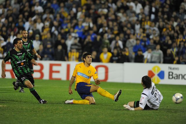 En 2012, el cruce entre Central y el santo sanjuanino terminó sin goles. Toledo jugó como titular.