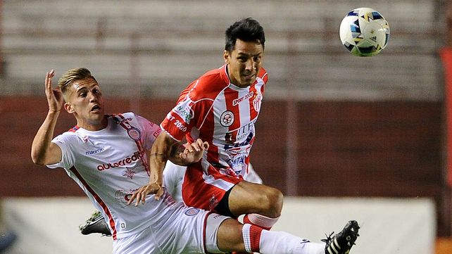 Atlético Paraná volvió a perder y se hunde en el promedio