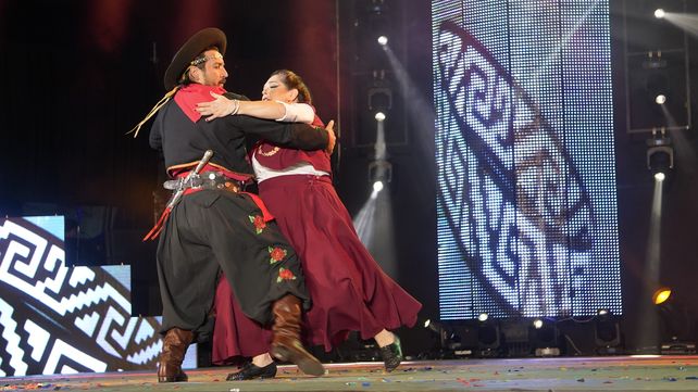 Santa Fe llevó el chamamé al escenario mayor del Festival de Folclore de Cosquín