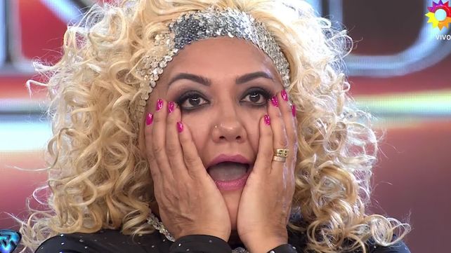 Escracharon a un participante del Bailando por intentar robar en un supermercado