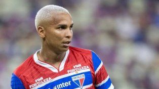 Deyverson fue marginado del plantel de Fortaleza tras quedar afuera de la Copa Libertadores ante Vélez.