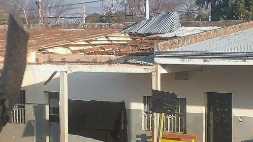 Escuela de Concordia pide donaciones para arreglar aulas tras el temporal