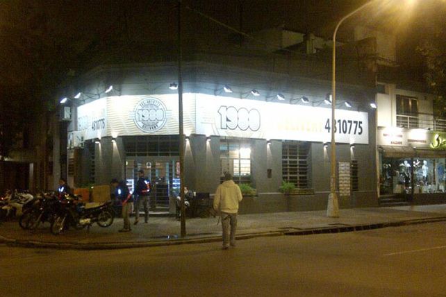 Dos delincuentes armados robaron el Delivery de 1980 en barrio Candioti Norte