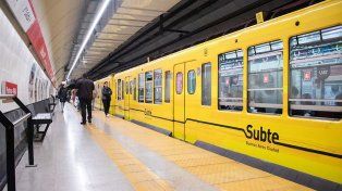 Una mujer perdió una pierna en un accidente en el subte porteño